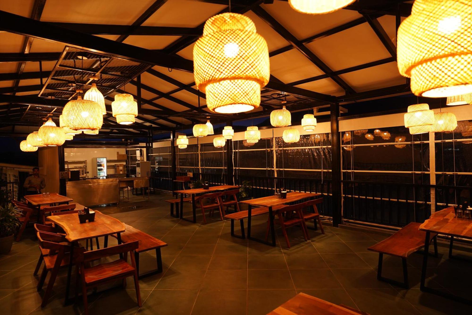 Hotel The Boat Club,Karjat Extérieur photo