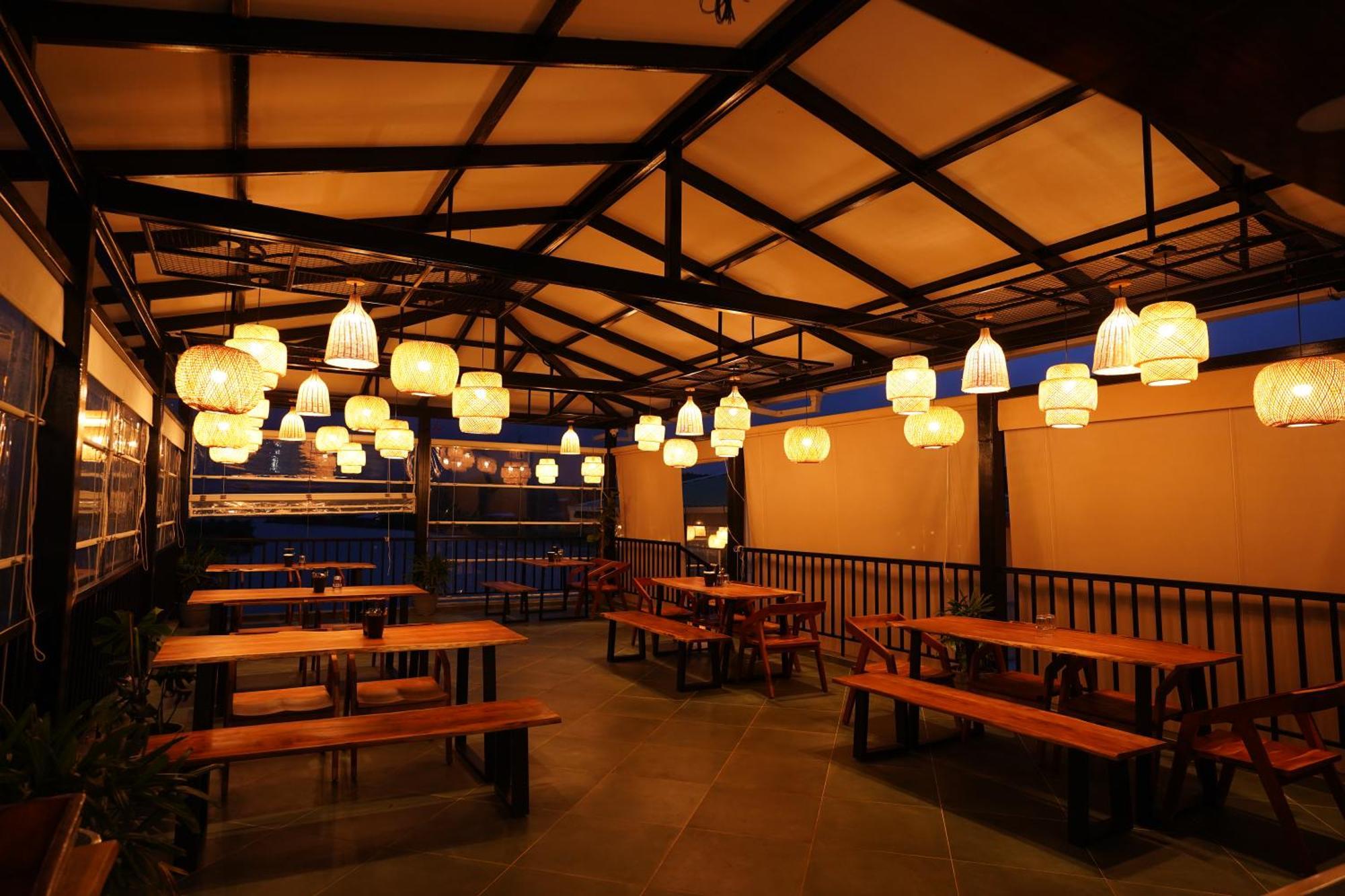 Hotel The Boat Club,Karjat Extérieur photo